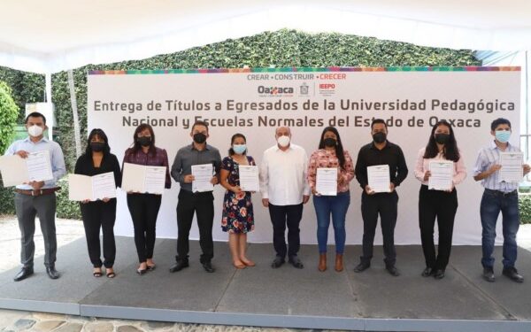 Inicia IEEPO entrega de títulos electrónicos a  egresados de Escuelas Normales y unidades UPN