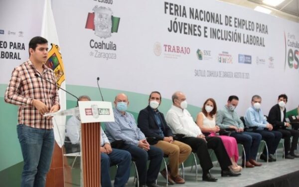 Los jóvenes contribuyen con el crecimiento de Coahuila: Gobernador Miguel Riquelme