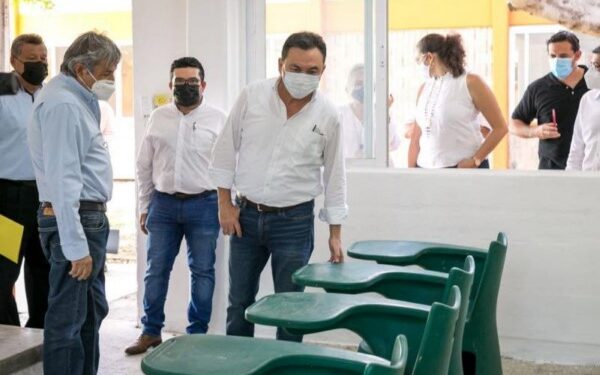 El Gobierno del Estado intensifica labores de limpieza, desinfección y mantenimiento en planteles educativos para un retorno a clases seguro para todos