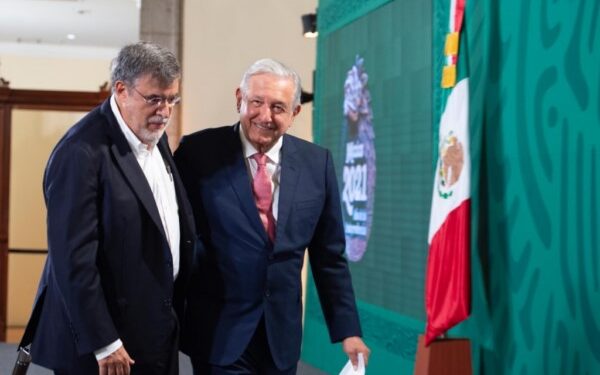de iniciativas de reforma a la Constitución para ajustar el marco jurídico al proyecto de transformación del país.