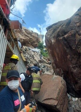 • Señala que son cuatro viviendas afectadas por el deslave de una parte de este cerro.