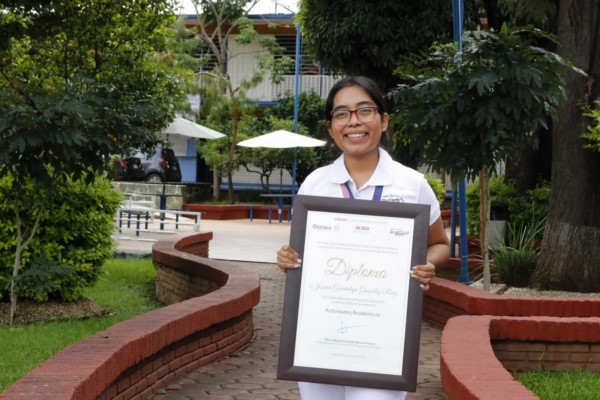 ·        Jazmín Guadalupe González Ruíz, es Premio Estatal de la Juventud 2021