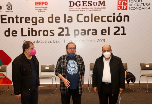 ·         Los directores generales del Fondo de Cultura Económica, Paco Ignacio Taibo ll y del IEEPO, Francisco Ángel Villarreal se reunieron con directores de estos planteles