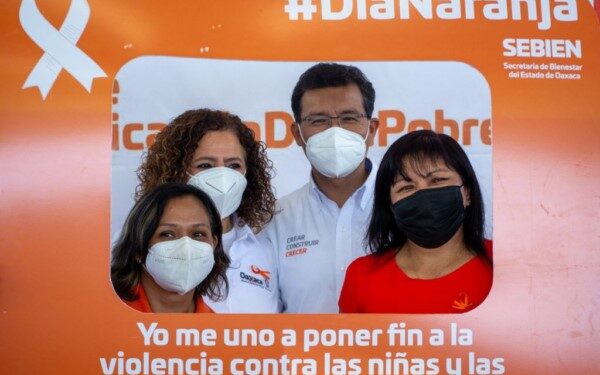Rubén Vasconcelos Méndez, encabezó actividades del “Día Naranja” y entregó recursos del Programa “Crédito a la Palabra de la Mujer”