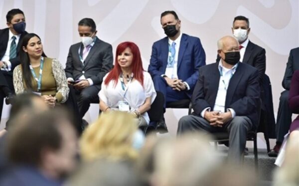 programa de actividades 2021-2022 del instituto y se reconoció a las y los trabajadores por su labor durante la pandemia por COVID-19, así como por su trayectoria.
