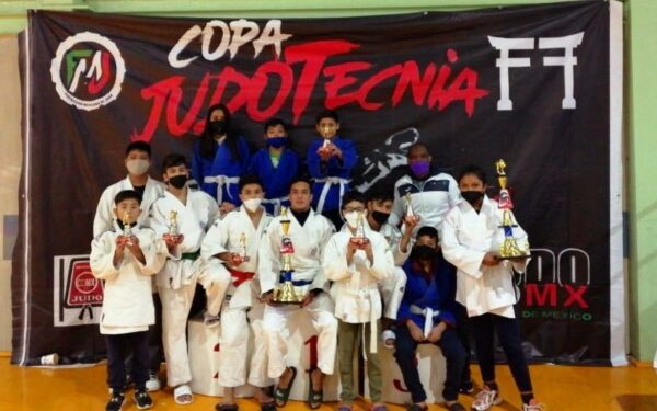 ·         Tres primeros lugares, uno en segundo y siete en terceros, fue el saldo total del equipo oaxaqueño que cierra competencias en este 2021