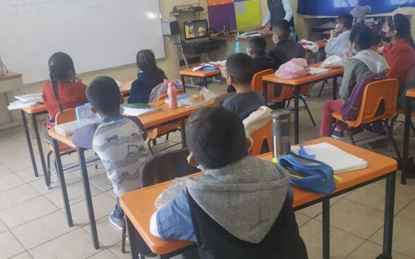 ·         Por instrucciones de la Dirección General, se siguen los protocolos correspondientes a través del Área de Protección Civil y Emergencia Escolar