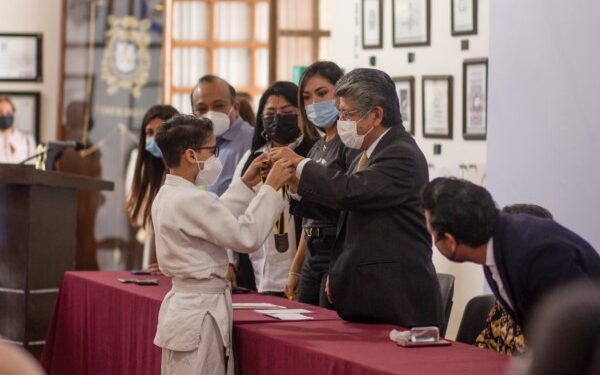 Impulsa Martínez Neri el deporte en la juventud oaxaqueña.