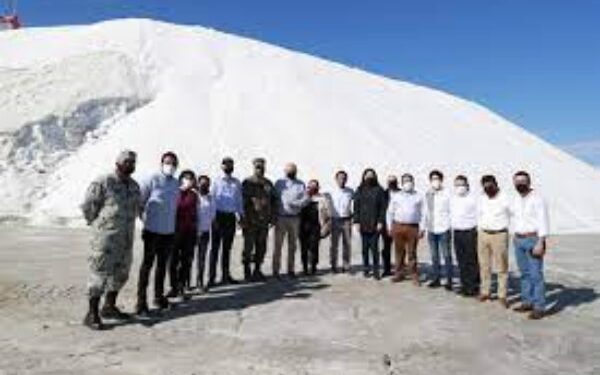 Representantes de los tres órdenes de gobierno visitan Exportadora de Sal en Guerrero Negro