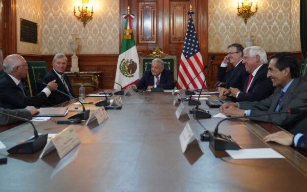 entre ambos países pasó de 47 mil 400 millones de dólares a 64 mil millones de dólares, es decir, un crecimiento de 35 por ciento.