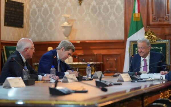 enviado presidencial especial de Estados Unidos para el Clima, John Kerry.