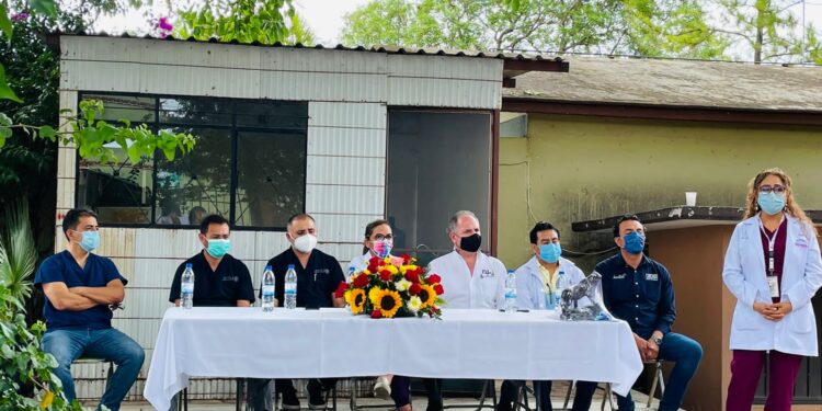Realizan en Oaxaca Primera Jornada gratuita de Implantes Dentales
