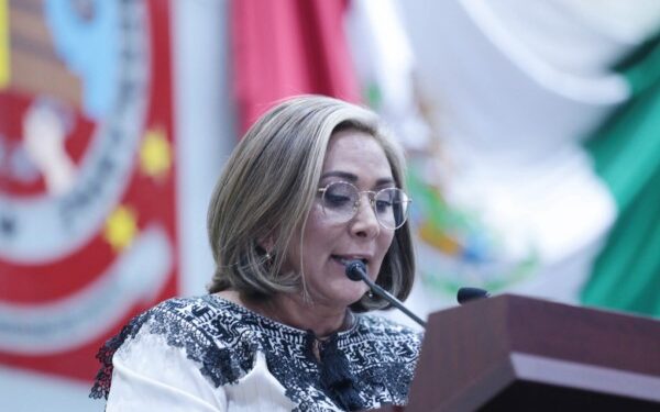 *La propuesta de reforma plantea atención legal en cada estación migratoria