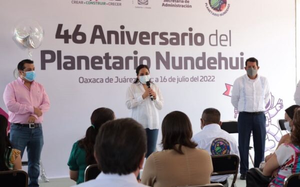 reconoció la labor y profesionalismo del equipo del planetario