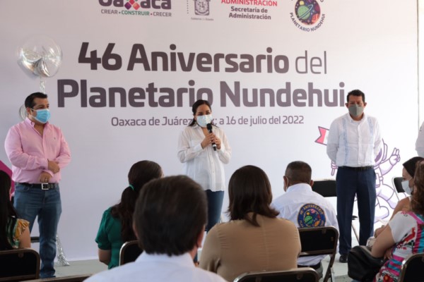 reconoció la labor y profesionalismo del equipo del planetario