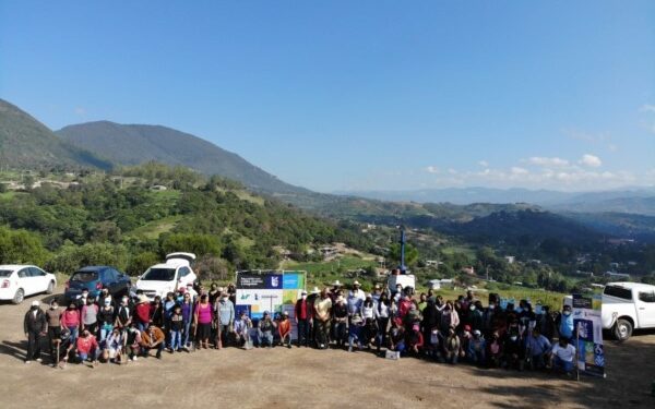 ·         Con una jornada de reforestación, esta casa de estudios contribuye al rescate del “Cerro del mosquito”