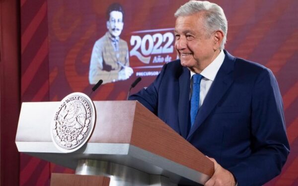 la pandemia de COVID-19 en México suma nueve semanas a la baja en el país.