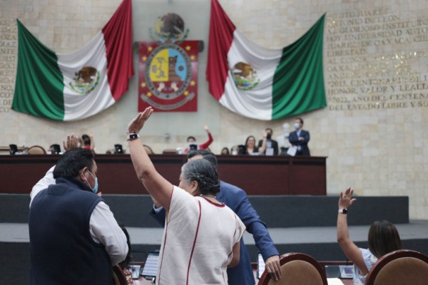 exhorta a la Secretaria de Salud a garantizar el suministro de medicamentos de las cajas de emergencia