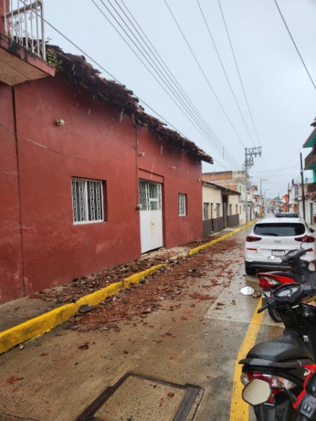 al sur de Coalcomán, del que al momento solo se registran afectaciones materiales