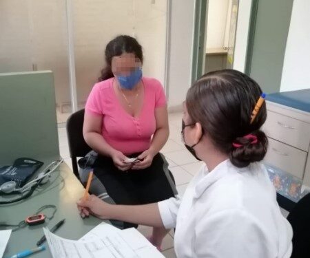 para prevenir enfermedades en la población migrante en su paso por la entidad, informó la secretaria de Salud, Virginia Sánchez Ríos.