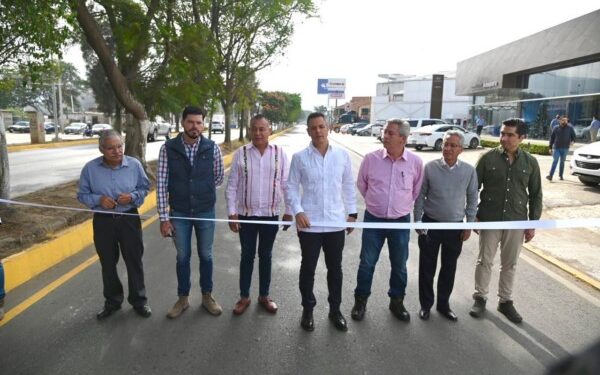Inaugura Alejandro Murat obras del Circuito Interior y Símbolos Patrios