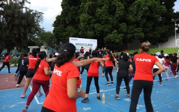 una tarde de baile, diversión, entretenimiento y sana convivencia con la Mega Clase Fitness