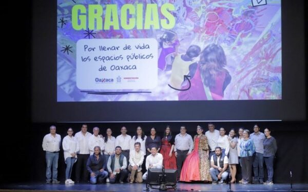 clausurar los cursos y talleres que realiza la dependencia en los 12 parques y espacios públicos bajo su resguardo.