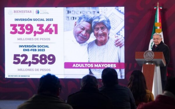 Cobro de pensiones de personas adultas mayores será ágil y conforme a calendario, anuncia presidente