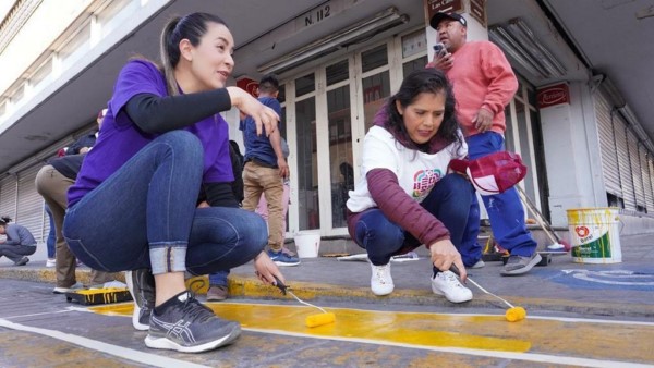 pintar y limpiar cinco cuadras del primer cuadro de la capital