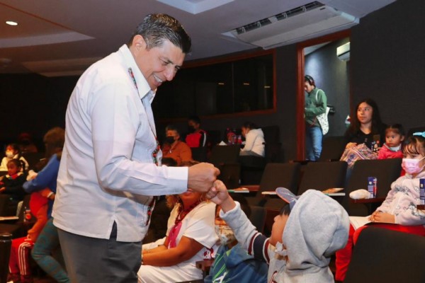 busca promover el hábito por la lectura en la niñez oaxaqueña de las ocho regiones