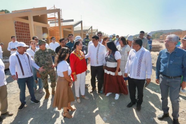 La construcción consta de 55 viviendas que son parte de este proyecto del Istmo de Tehuantepec