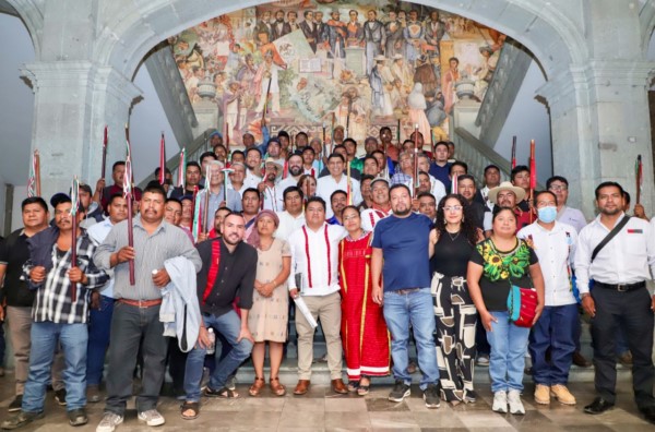 recibió planteamientos de integrantes del