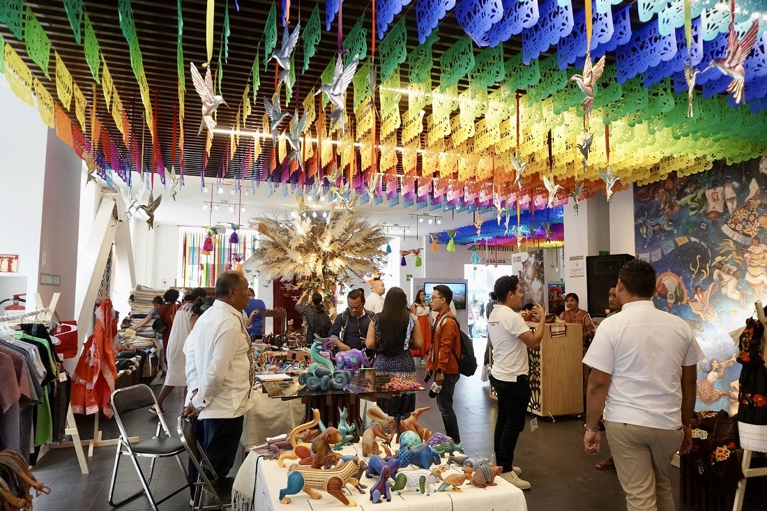 inauguraron la exposición “Oaxaca, tierra orgullosa de sus raíces”