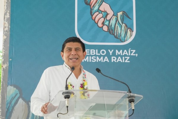 impulsa al sector agroalimentario con entrega de insumos para la producción de maíz y frijol