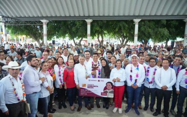 Zaachila, el Gobernador de Oaxaca entregó 51 millones de pesos en diversas acciones