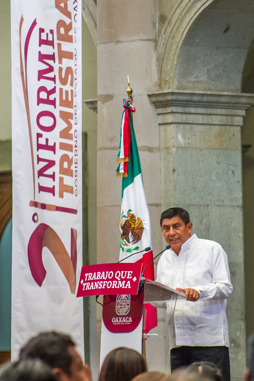 presentó ante el pueblo de Oaxaca, su Segundo Informe Trimestral