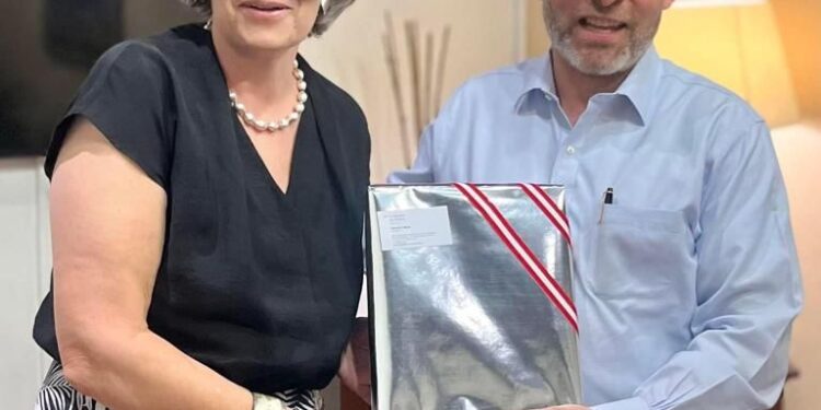 Bedolla fortalece relación con Finlandia y Austria para la inversión en Michoacán