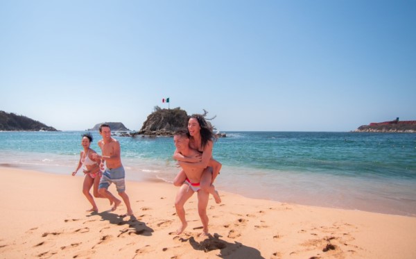 Puerto Escondido y el taller sobre turismo de romance sustentable en Huatulco