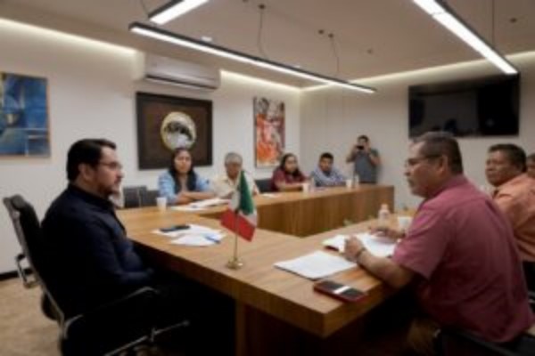 gobierno estatal con el municipio de Santa Cruz del Rincón para su consolidación administrativa