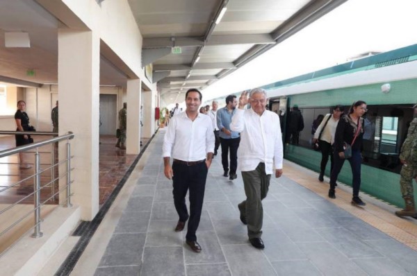 viajaron de la Estación Valladolid a la de Teya para constatar el funcionamiento de este.