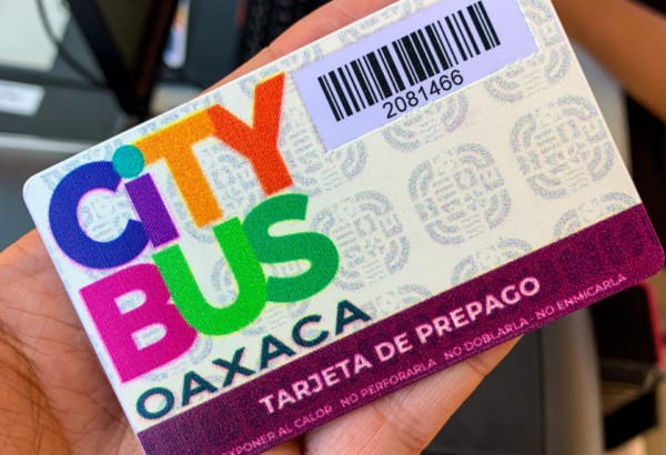 ofrece una tarifa preferencial de 4 pesos a personas adultas mayores, y es gratuito para personas con discapacidad