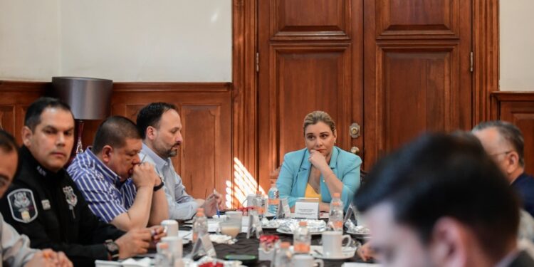 Coordinan estrategias y operativos en Mesa de Seguridad previo a la jornada electoral