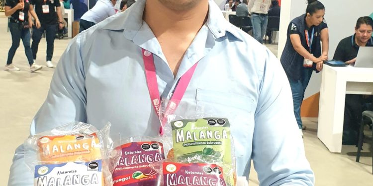 Asistentes a “Fábrica de Negocio, Más Cerca de Ti” logran acuerdos comerciales