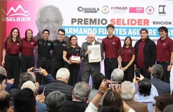 Coahuila se sumó al homenaje a Armando Fuentes Aguirre “Catón”