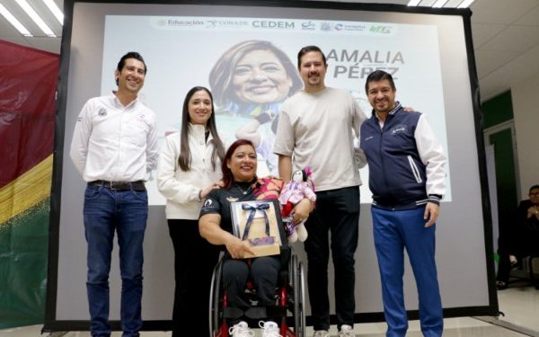 UTC recibe a la multimedallista paralímpica Amalia Pérez