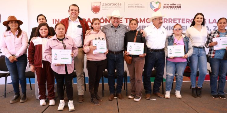Entrega Gobernador David Monreal obras para el bienestar en Miguel Auza con inversión de casi 11 mdp