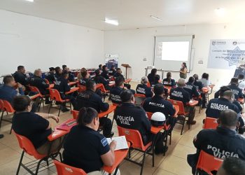 Capacitan a personal de la Secretaría de Seguridad Vecinal sobre el manejo y separación de residuos sólidos urbanos