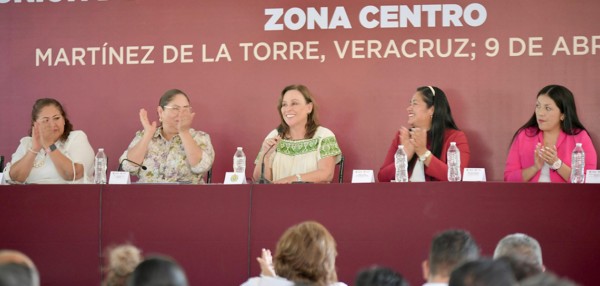 Gobernadora garantiza presencia de docentes en todas las escuelas